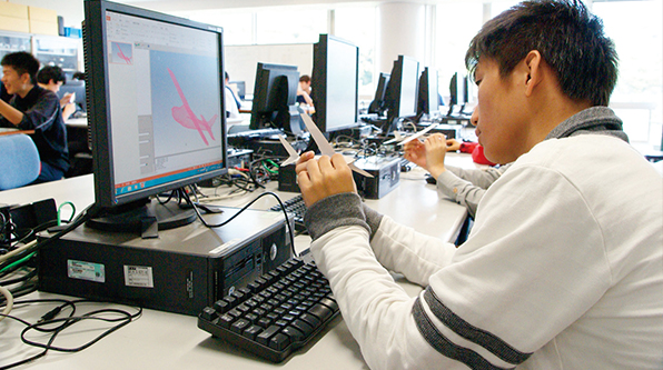 情報システム工学科