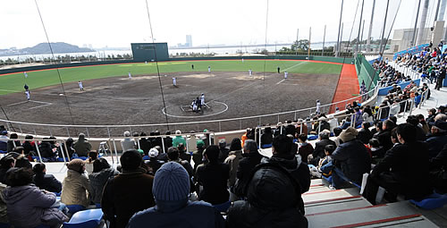 福岡工業大学塩浜総合グラウンド完成記念式典が3/10・11に行われました