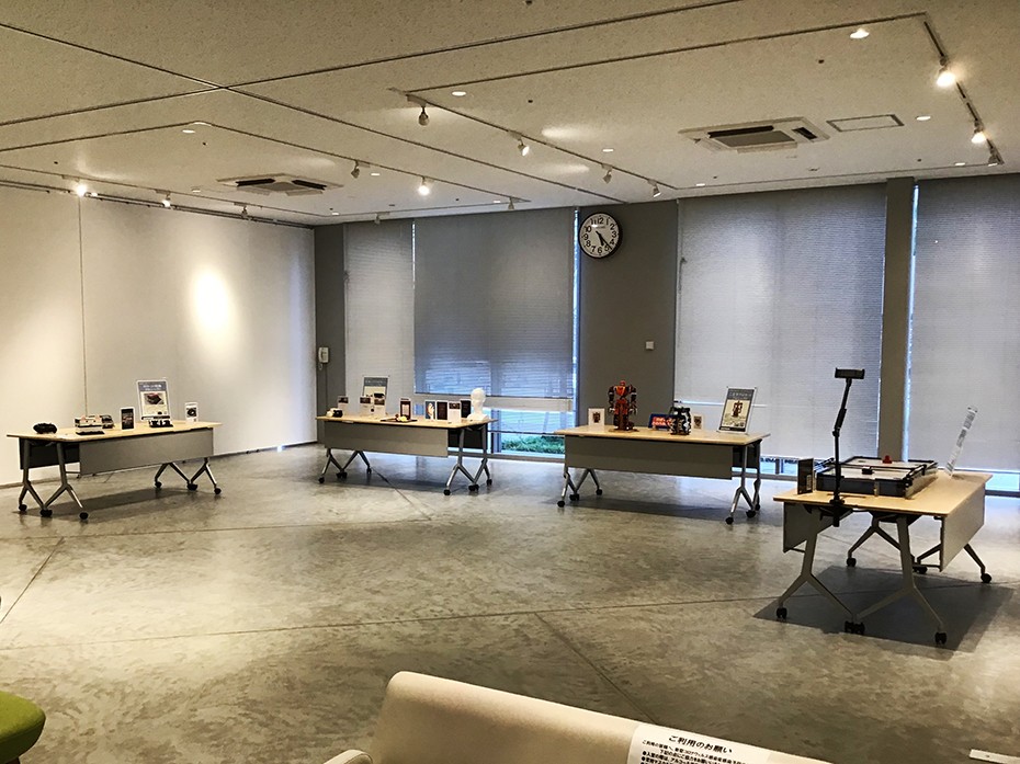 福岡市との連携 モノづくりセンタープロジェクト モダンアート部が 東区芸術文化祭 に参加しました トピックス ニュースリリース 福岡工業大学短期大学部