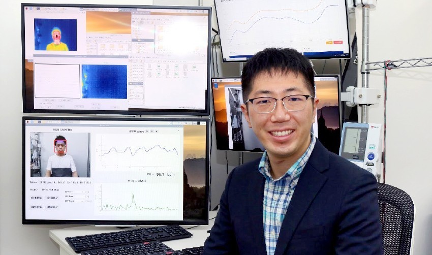 情報工学部 情報システム工学科 工学研究科 修士課程 情報システム工学専攻 李 知炯 助教