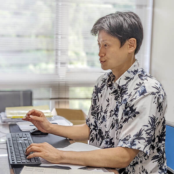 准教授 久保 裕也(くぼ ひろなり)